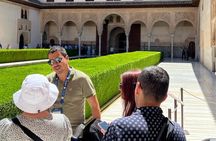 Alhambra, Nasrid Palaces, Generalife & Alcazaba Private Tour 