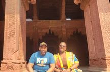 From Delhi: Taj Mahal Day Tour with Lunch