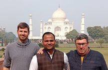From Delhi: Taj Mahal Day Tour with Lunch