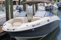 24 Ft Miami Bay: Private Boat, Gas Included , 8 people, Captained