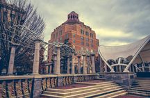 Unique Sites of Asheville Walking Tour for Couples