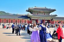 Private Tour : Royal Palace & Traditional Villages wearing Hanbok