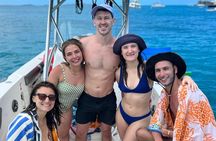 Half Day Private Boat Experience with Appetizer and Drinks