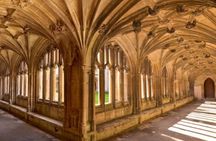Stonehenge and Cotswold Villages Full-day Tour from Bristol
