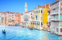 Venice Highlights with Local: Private Walking Tour & Gondola Ride