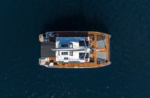 Comfort Max Catamaran Caldera Cruise with BBQ and Drinks