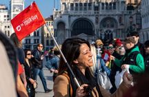 Venice in A Day: St Mark's Basilica, Doge's Palace & Gondola Ride