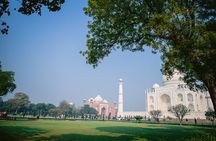 Full-Day Sunrise Taj Mahal Tour from Delhi by Car