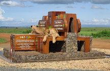 Nairobi National park, Giraffe center and Museum day tour