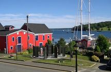 Peggy's Cove and Lunenburg Tour (small group)