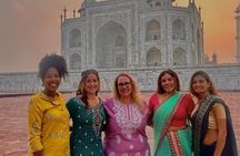 Day Tour Of Tajmahal From Bangalore With Car Guide Entrance Meal 