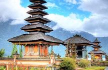 Private Tour of Beratan Lake and Banyumala Waterfall 