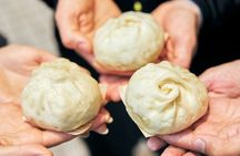Osaka Street Food Tour with a Local Foodie: Private & 100% Personalized