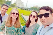 Mumbai: Private Day Tour Of Tajmahal With Car ,Entrance , Meal