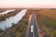Small-Group River Murray Dark Sky and Sunset Tour with Dinner