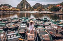 Private Full-Day Boat Tour on Trang An Wonders: Mua Caves, Hoa Lu