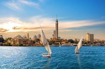 Cairo by Bus: Pyramids & Egyptian Museum Day Tour from Sharm 