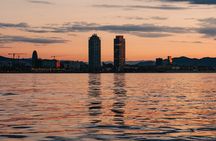 Sunset Sailing Cruise in Barcelona led by Young & Local Captain