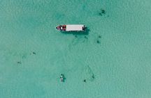 Bacalar Lagoon Sightseeing Boat Tour with Open Bar and Snacks 