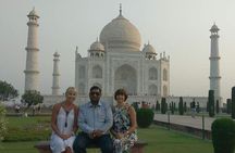 From Delhi : Luxury Taj Mahal Tour By Luxury Car- All Inclusive