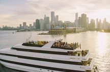 Chicago Fireworks Premier Dinner Cruise on Lake Michigan