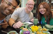 Michelin Guided Street Food Tour in Chiangmai: Thai Food Tour