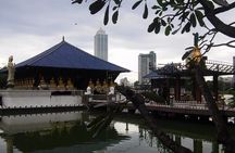 Colombo Walking Tour With Ayurvedic Learning