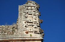 The secrets of Uxmal, Cenote and home made food