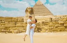 Cairo: Pyramids, Bazaar, Lunch with Female Guide
