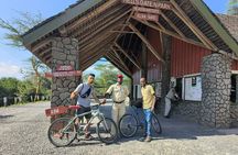 Hell's Gate National Park and Lake Naivasha Private Tour