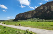 Hell's Gate National Park and Lake Naivasha Private Tour