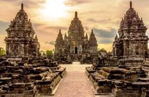 Yogyakarta-Bromo-Ijen Blue Fire-Bali, All Entrances Included.