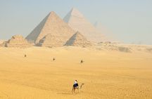 Full-Day Tour at Pyramids of Giza and The Egyptian Museum