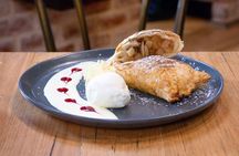 Strudel and Stroll Walking Tour in Hahndorf
