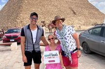 Day Tour to Giza Pyramids Complex, Egyptian Museum & Bazaar