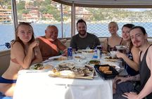 Full-Day Exclusive Catamaran Cruise in Kaş with lunch 