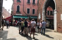 Rialto market tour and Italian cooking class with a local 