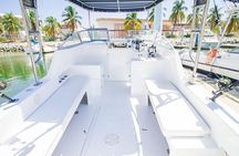 Tour through the Bays of Huatulco in Exclusive Boat