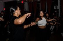 Moonlight Beginner Salsa Class in San Juan