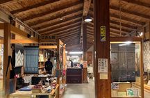 Half-Day Hirosaki Castle and Samurai house Tour with Guide