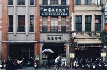 Private Cruise Tour from Keelung: Trip to Taipei