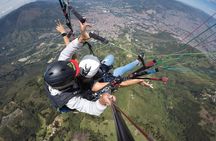 Medellin Paragliding Tour 