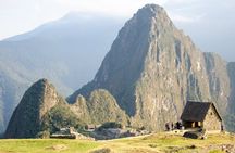 Tour to Machu Picchu by panoramic train in 2 days 