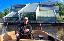 Private Boat Tour experience in Riga (City Canal and Daugava)