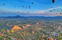 Hot air balloon ride in Teotihuacan with private transportation 