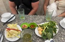 Hanoi Local Fresh Beer and Culinary Tour with Train Street Visit