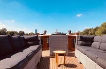Berlin Boot Sightseeing Tour on Electric Private Yacht