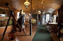 Full Day Trip to Isla Negra, Pomaire & Undurraga Vineyard - Small Group