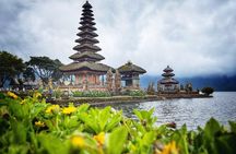 Tanah Lot Tour: Discover Bali’s Iconic Temple and Stunning Views