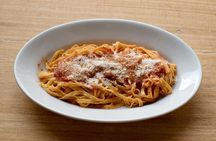 Cesarine: Small group Pasta & Tiramisu class in Rome